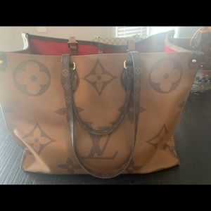 Louis Vuitton ON THE GO GM